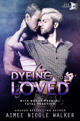 Dyeing to be Loved (Curl Up and Dye Mysteries #1)